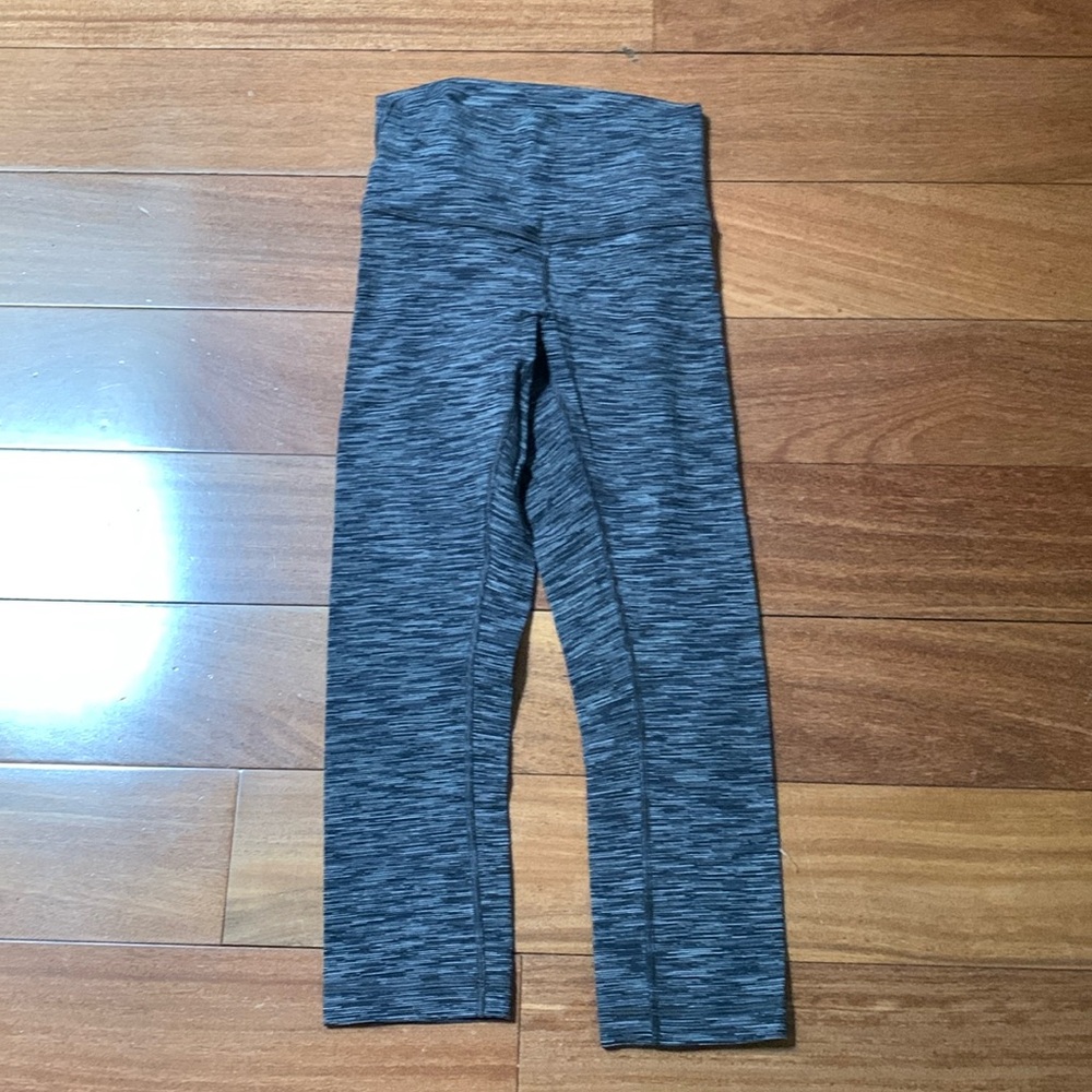 Lululemon capri leggings print